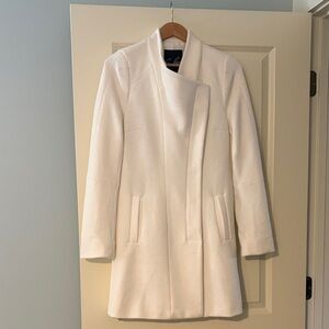 C. Luce Cream-White Trench Coat